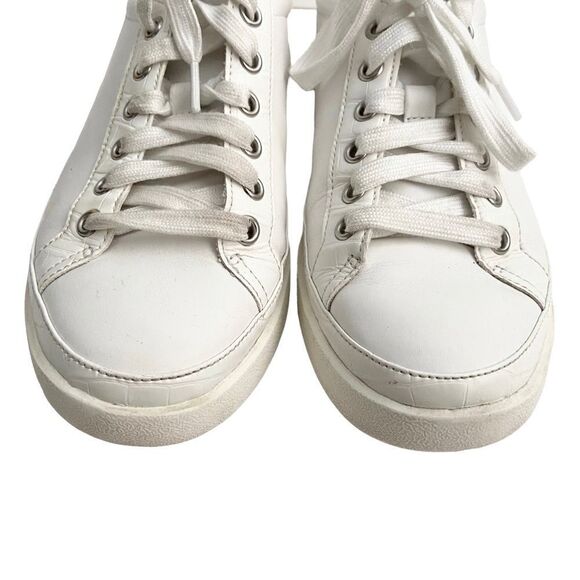 Vionic Winny Sneakers with Arch Support in White Size US 7.5 - Picture 8 of 12